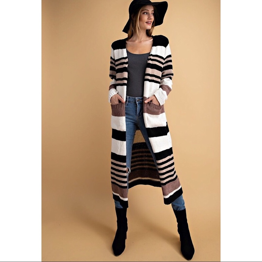 ✨Available✨Color Block Knit Maxi Duster/Cardigan - Picture 3 of 3